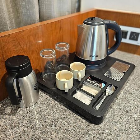 Rds Hotel Ahmedabad Ngoại thất bức ảnh